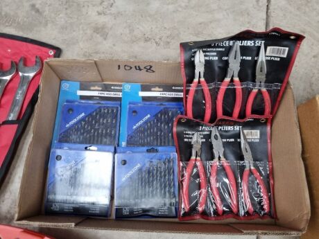 4x Metal Drill Sets & 2 3pc Plier Sets