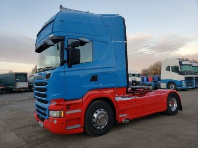 2017 Scania R580, V8 6x2 Mini Midlift Tractor Unit