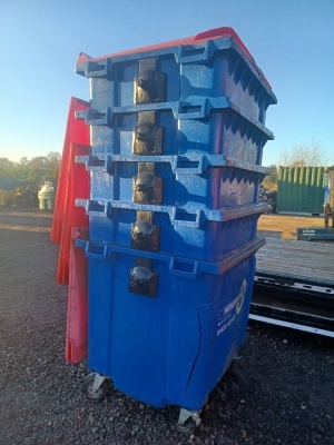 5x Industrial Plastic Wheelie Bins