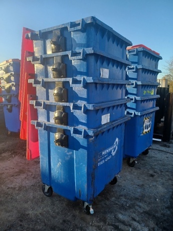 5x Industrial Plastic Wheelie Bins