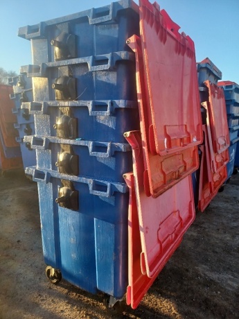 5 x Industrial Plastic Wheelie Bins