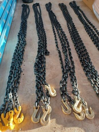 2x 4m Lashing Chains With Hooks