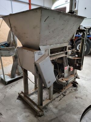 3 Phase Hopper & Press - 3