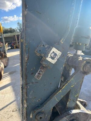 2011 New Holland Excavator - 7