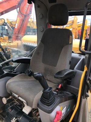 2014 Volvo EC180DL Excavator - 12