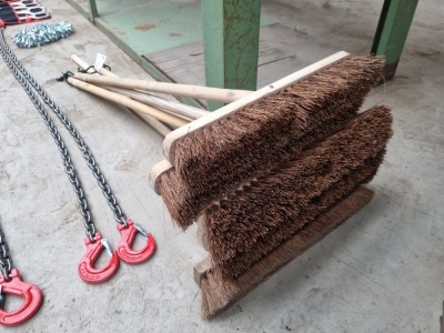 6x Wide Yard Brushes - 2