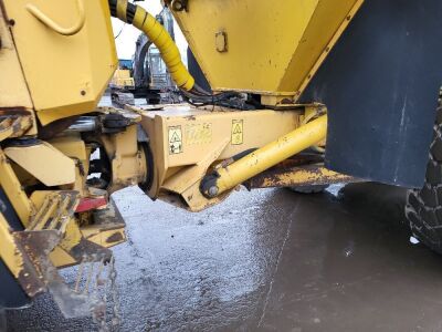 1996 Volvo A25 6x6 Dump Truck - 12