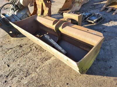 6ft Hydraulic Tilt Ditching Bucket - 3