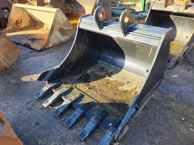 Doosan 5ft Digging Bucket