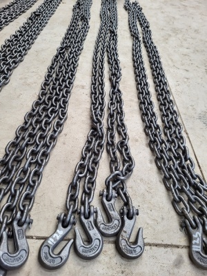 2x 4m Lashing Chains With Hooks - 2