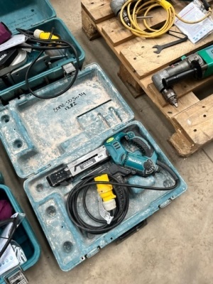 Makita 6843 Collated Screwgun