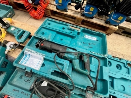 Makita 3050 T Reciprocating Saw