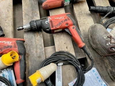 2x HILTI ST1800 Tech Gun 110v