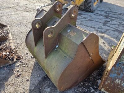 3ft 6" Digging Bucket 65mm Pins - 5