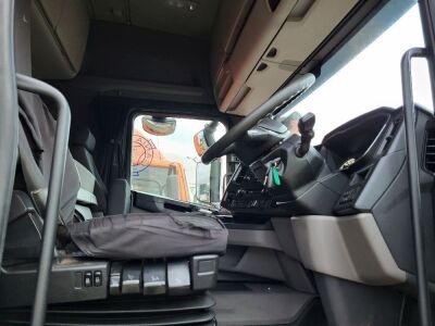 2017 Scania R450 6x2 Midlift Tractor Unit  - 5