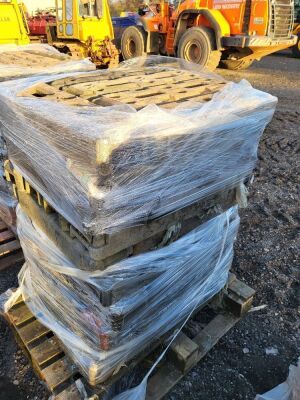 1x Pallet of Temporary Fencing Feet 