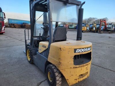 2006 Doosan D30S Diesel Forklift - 3