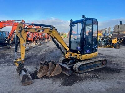 2019 CAT 302.7DCR Midi Digger