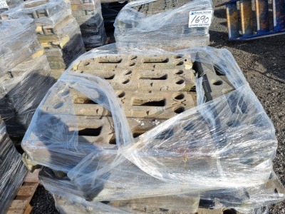 1x Pallet of Temporary Fencing Feet  - 2