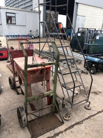 2 x Bottle Trollies, Platform Steps & Parts Cleaner