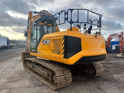 2019 JCB JS220X LC Excavator - 14