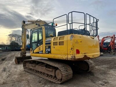 2020 Komatsu PC210LC-11 Excavator - 2