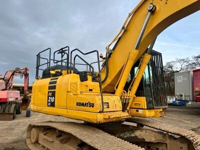 2020 Komatsu PC210LC-11 Excavator - 4