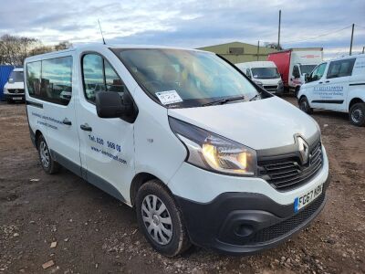 2017 Renault Traffic Business Diesel 8 Seater Mini Bus