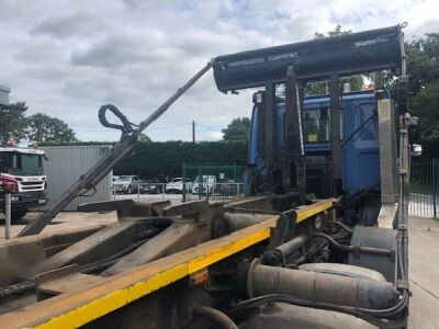 2012 DAF CF85 360 8x4 Hook Loader - 17