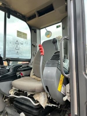 2018 Volvo ECR88D Excavator - 16