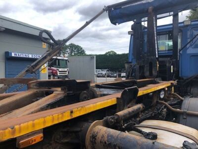 2012 DAF CF85 360 8x4 Hook Loader - 17