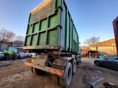 2004 Scania 114C 340 8x4 Hook Loader - 8