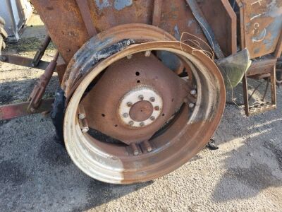 Case 695 Tractor - 10