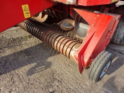 2006 Massey Ferguson 185 DE Big Square Baler - 9