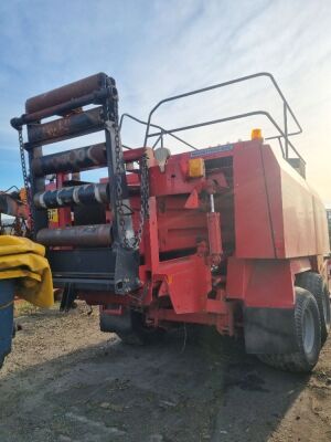 2006 Massey Ferguson 185 DE Big Square Baler - 13