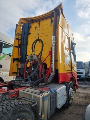 2017 Volvo FH500 6x2 Rear Lift Tractor Unit - 11