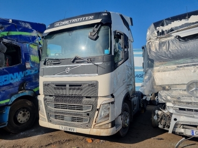 2018 Volvo FH500 6x2 Midlift Tractor Unit - 2