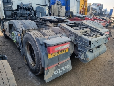 2018 Volvo FH500 6x2 Midlift Tractor Unit - 8