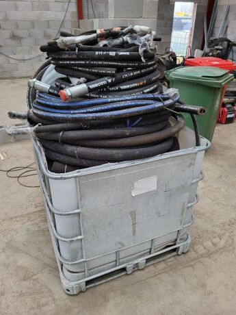 Stillage of Hydraulic Pipes