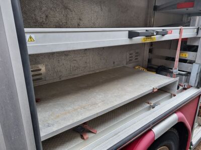 2004 Volvo 4x2 Fire Engine - 17