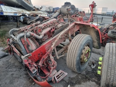 2004 DAF Engine, Gearbox, Front Chassis Section