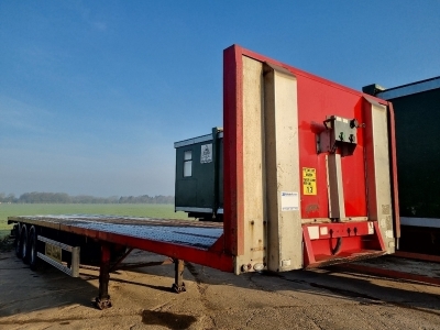 2005 Dennison Triaxle Flat Trailer