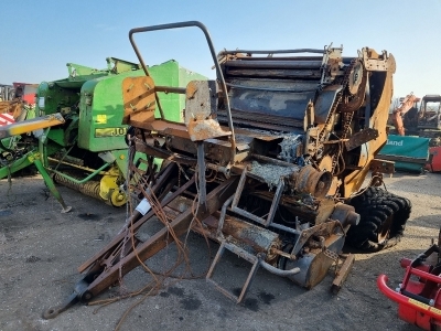 John Deere Round Baler