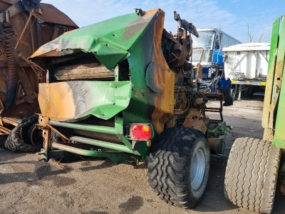 John Deere Round Baler - 3