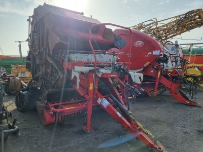 Lely Round Baler