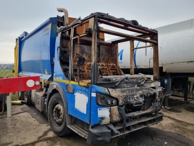 Dennis 6x2 Midlift Bin Wagon