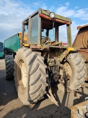 Renault 4WD Tractor - 7