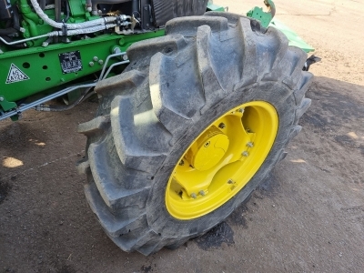 2020 John Deere 6090M Tractor - 12