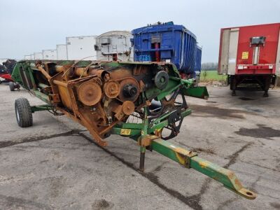 2003 John Deere 622R Combine Header