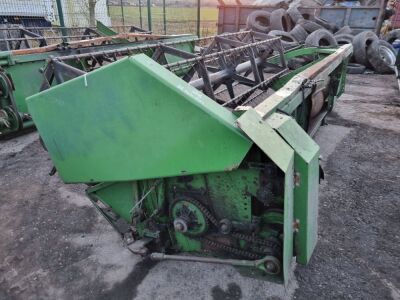 John Deere 1075 Combine Header